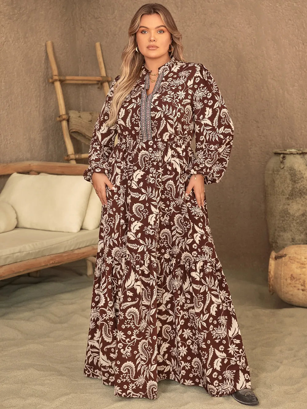 Wholesale MOQ6 Plus Size Notched Balloon Sleeve Printed Maxi Dress Wholesale MOQ6 Plus Size Notched Balloon Sleeve Printed Maxi Dress